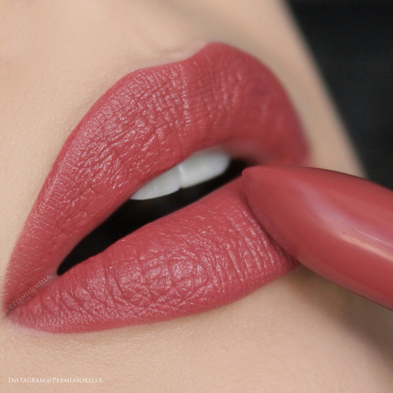 Youngblood lipstick Smolder Youngblood Mineral Creme Lipstick **Last Ones**