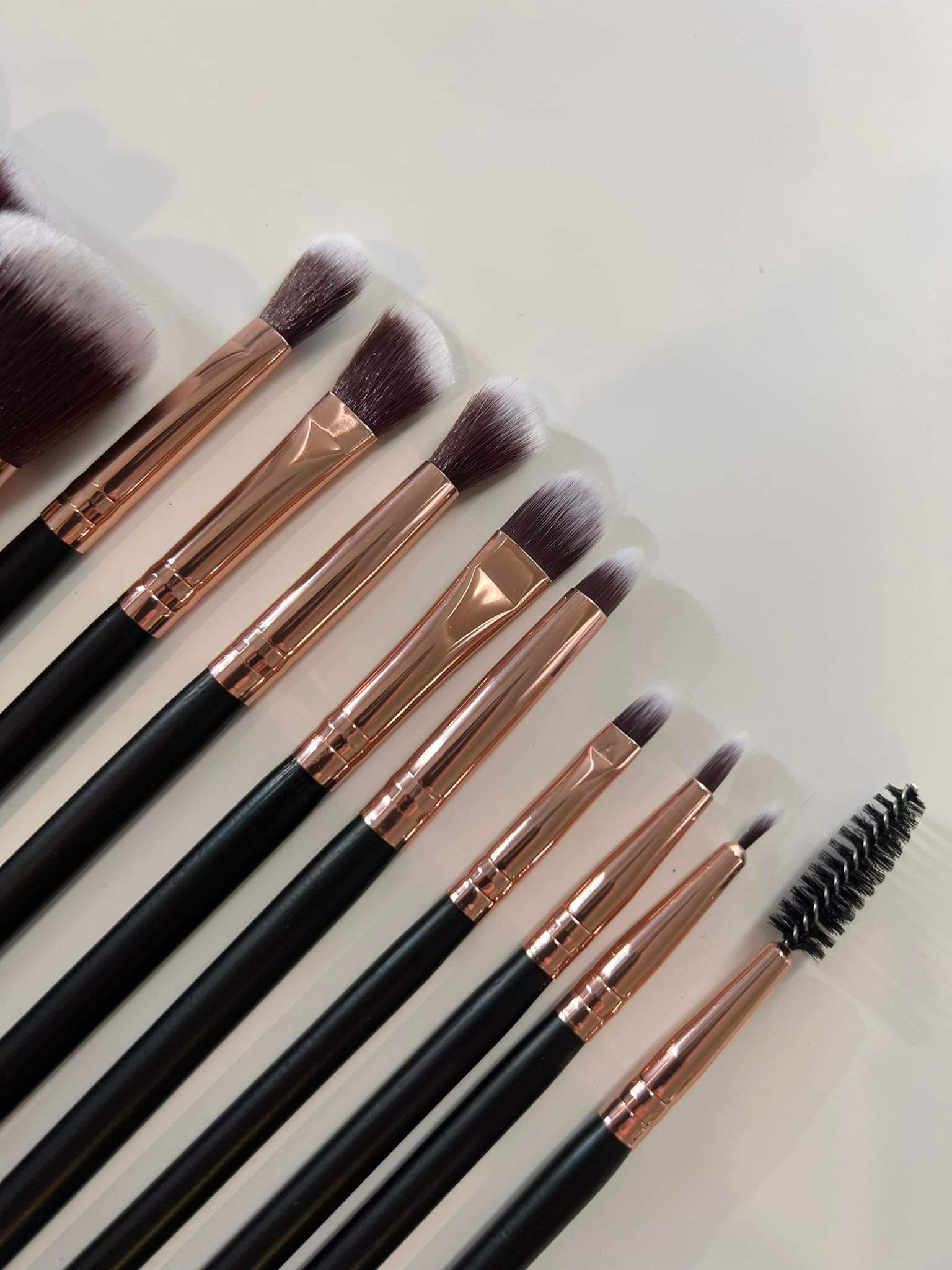 Makeup Brush Set Rose Gold - Exquisite Laser Clinic