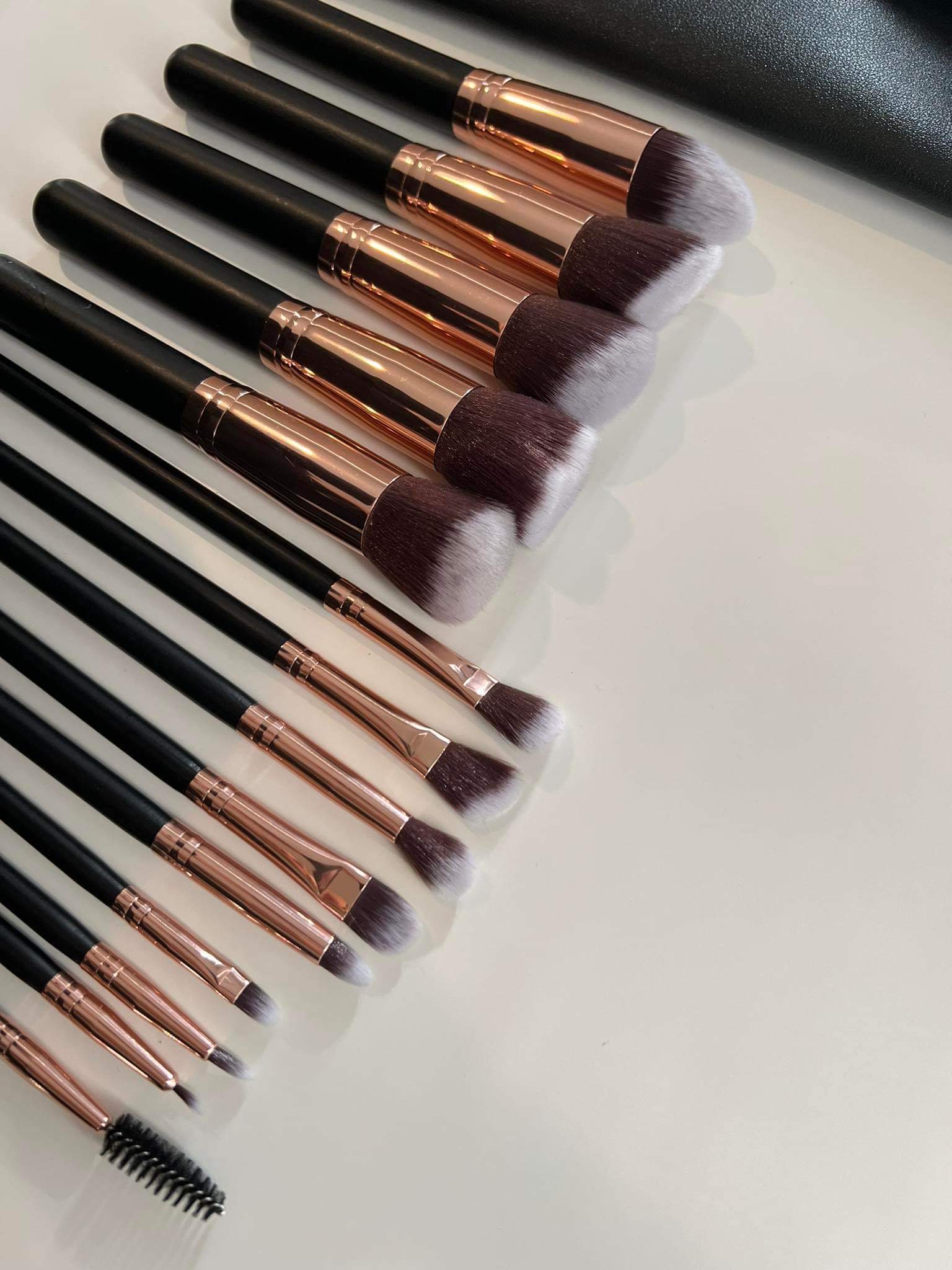 Makeup Brush Set Rose Gold - Exquisite Laser Clinic